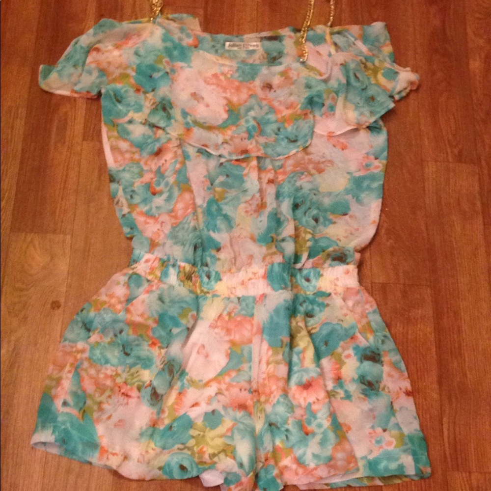 Turquoise floral Romper 🙄♥️